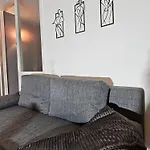 Lägenhet Homestyle Near Duesseldorf Messe & Airport