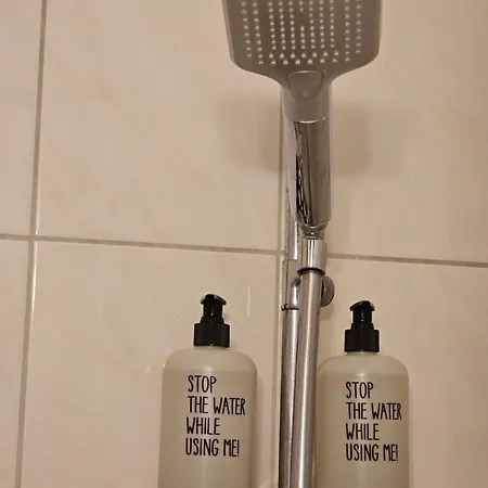 Homestyle Near Duesseldorf Messe & Airport Appartement *