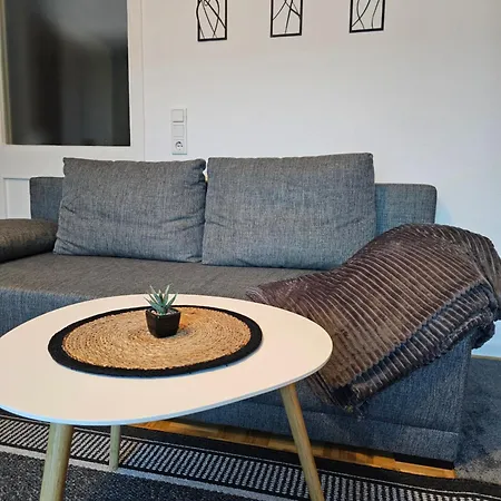 Homestyle Near Duesseldorf Messe & Airport Daire