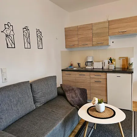 Homestyle Near Duesseldorf Messe & Airport شقة ميربش